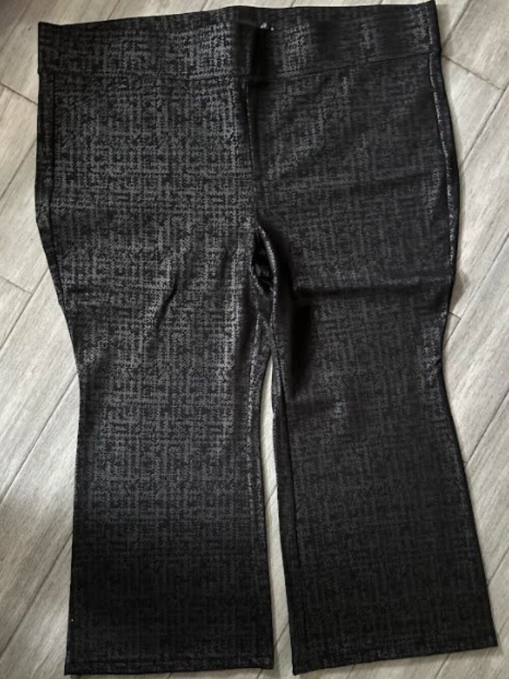Studio by Torrid Size 6S (Short) Black Houndstooth Coated Ponte Pants